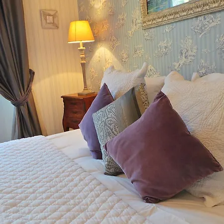 Relais Du Postillon מלון 3*