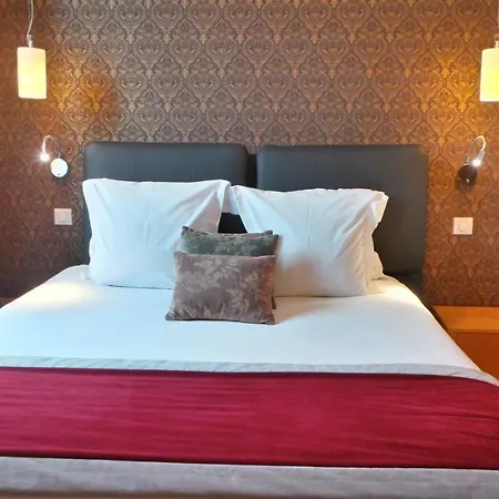 מלון Relais Du Postillon 3*