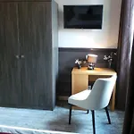 호텔 Relais Du Postillon 앙티브