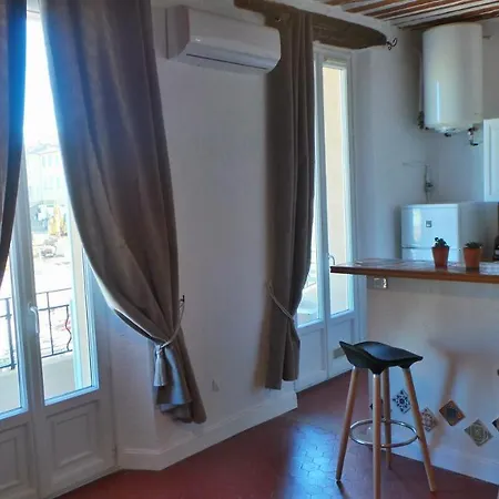 Relais Du Postillon 3*