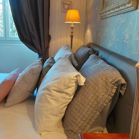 Hotel Relais Du Postillon 3* Antibes