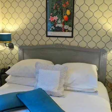 Hotel Relais Du Postillon Hotel Antibes
