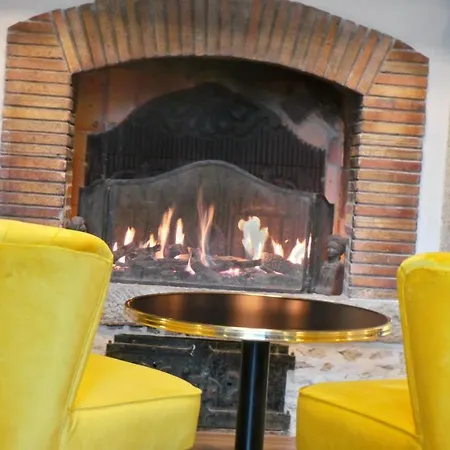 Hotel Relais Du Postillon Hotel Antibes