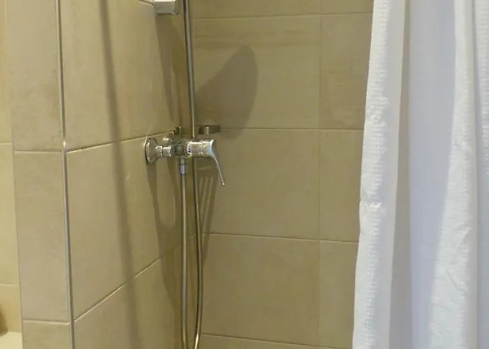 Relais Du Postillon 3*