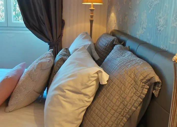 Hotel Relais Du Postillon 3* Antibes