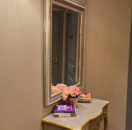 Hotel Relais Du Postillon Antibes